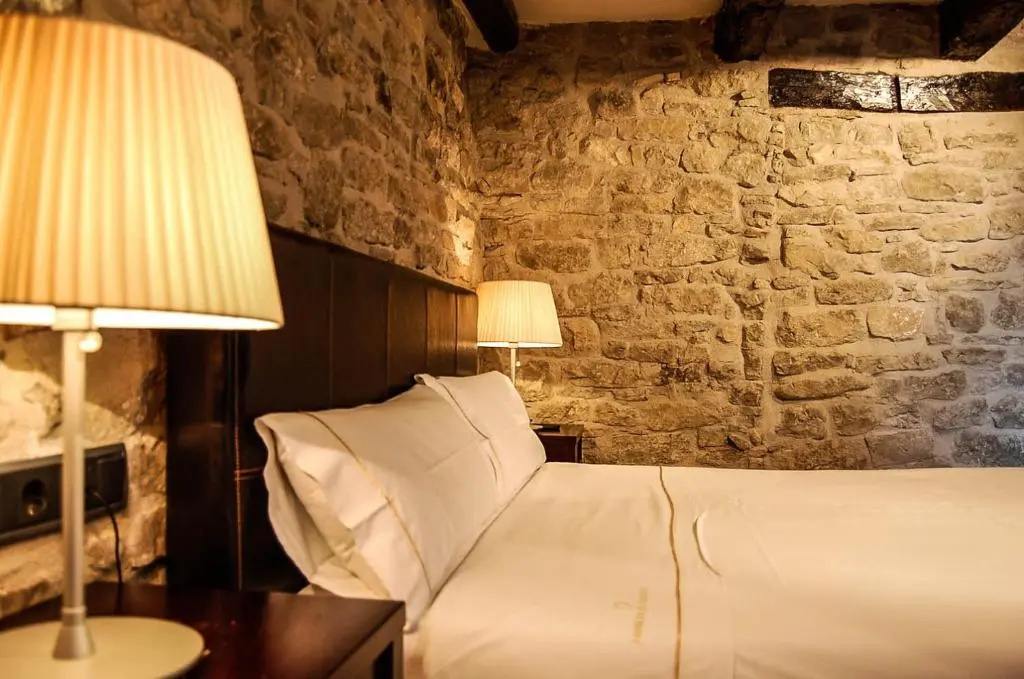 Hotel Rural Nobles De Navarra - Chambres