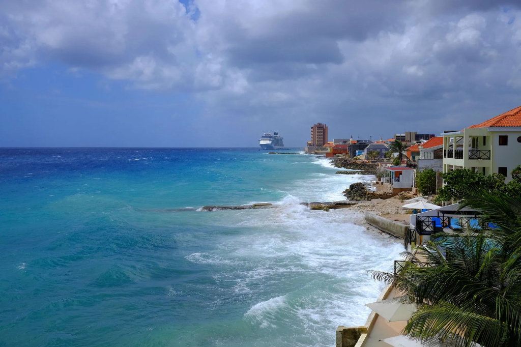 Beach & Waterfront