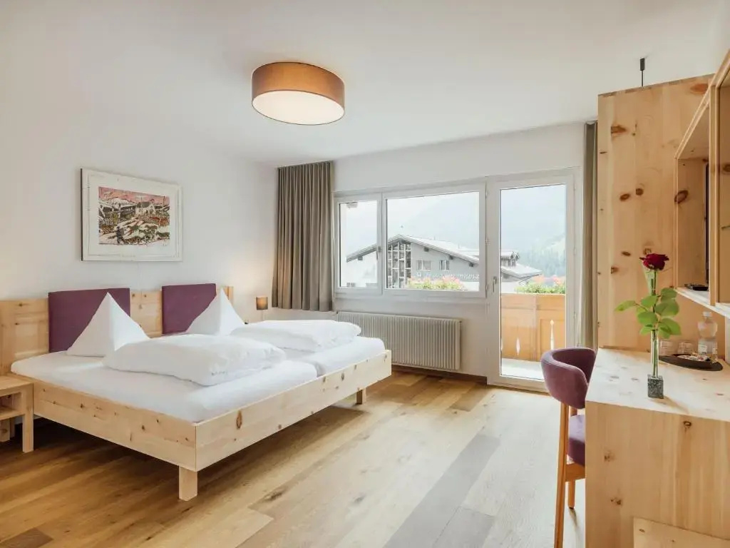 Standard Double room with balcony (full double bed)