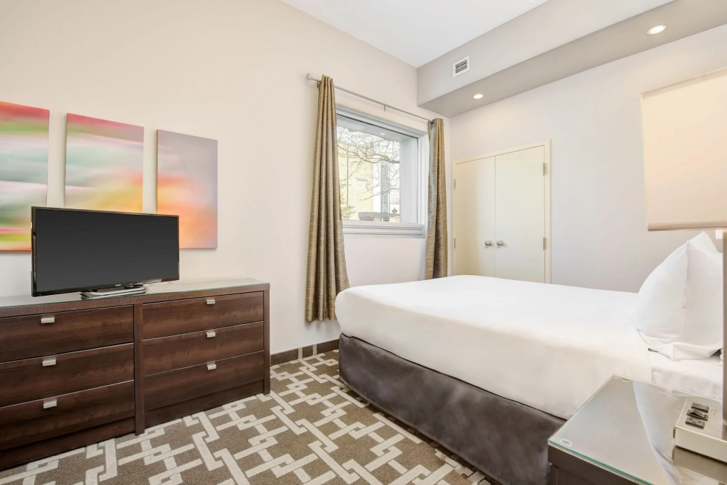 Отель Willowdale Hotel Toronto North York в Торонто
