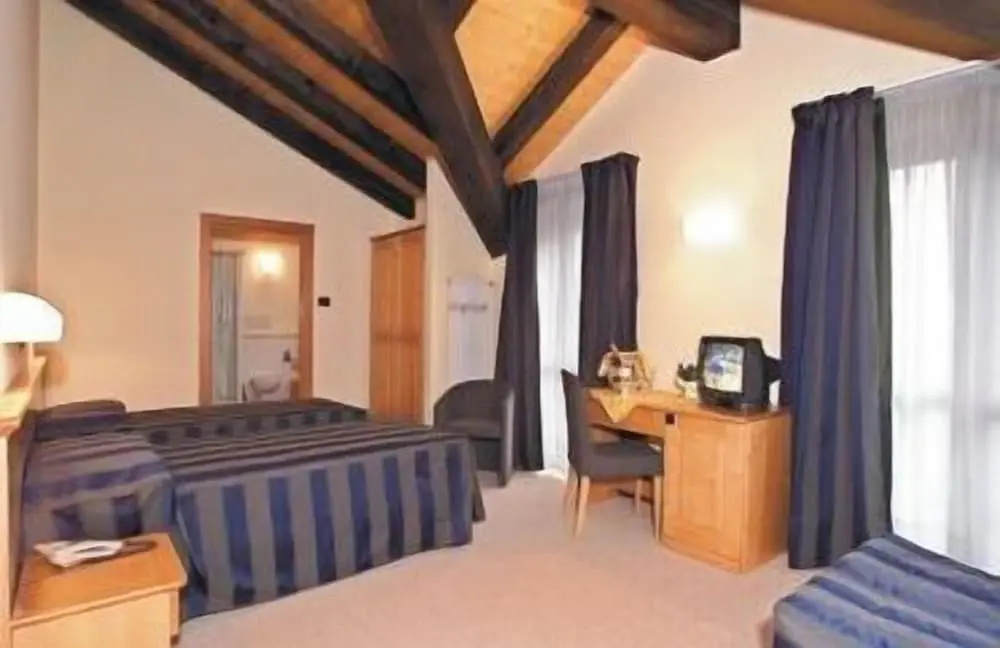 Standard Family room