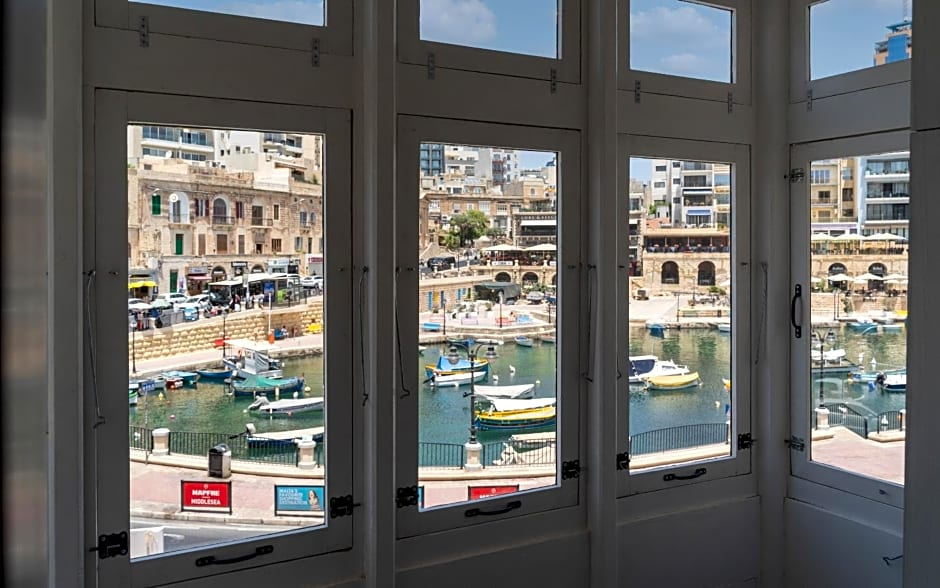The Rose Hostel - St.Julians