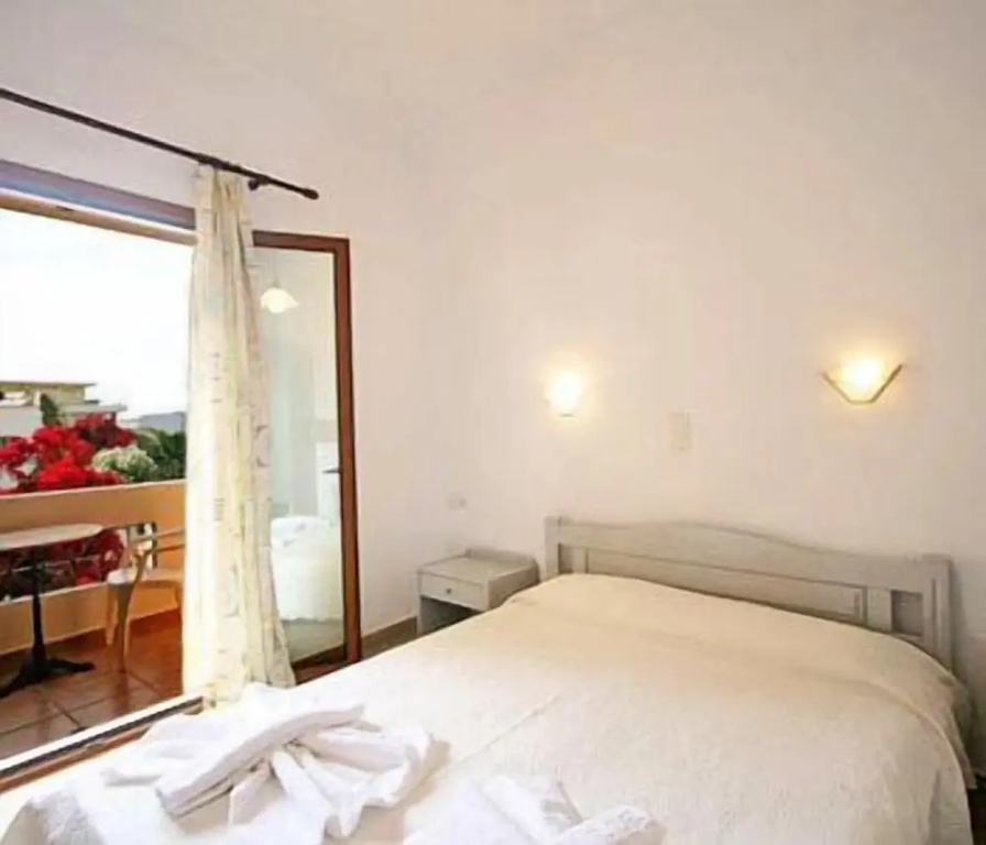 1 Bedroom Apartment with balcony