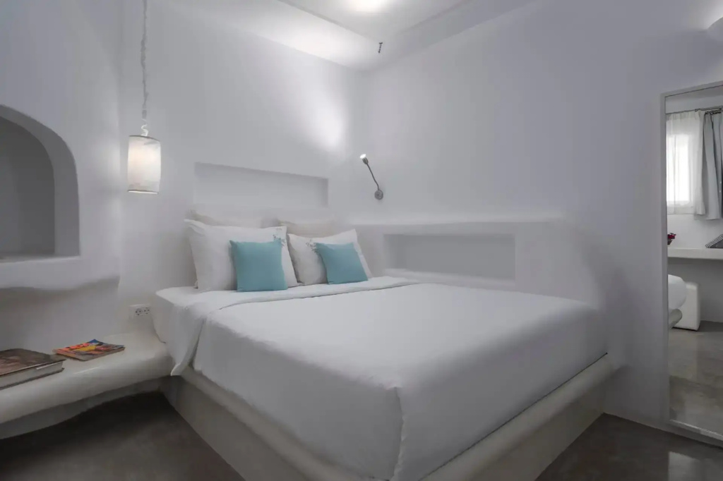 2 Bedrooms Suite with balcony