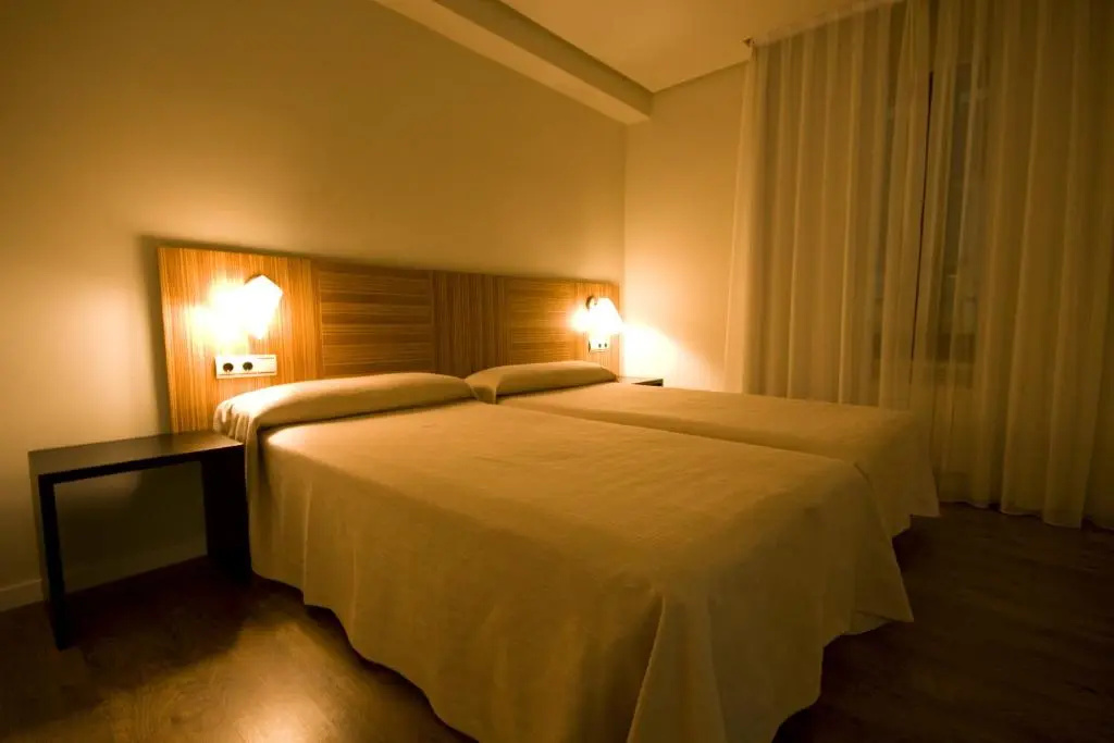 Hotel y Apartamentos SNO Isaba - Chambres