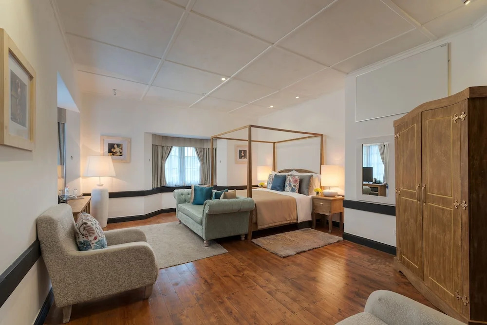 The Oliphant Boutique Villa