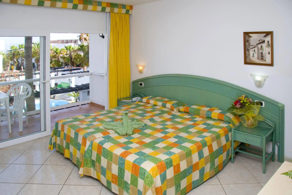 Aparthotel Esquinzo Y Monte Del Mar - Général