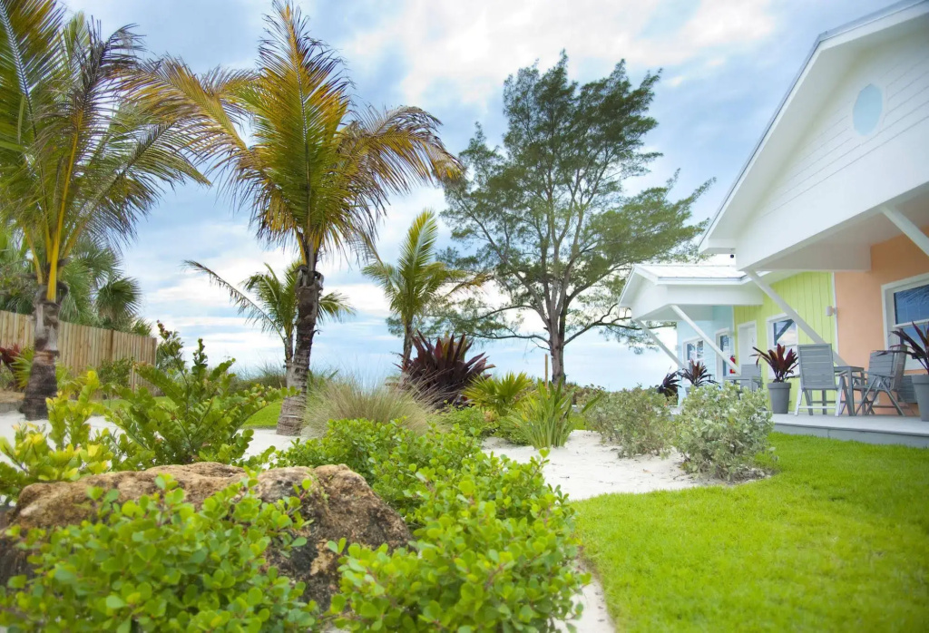 Casey Key Resorts - Beachfront