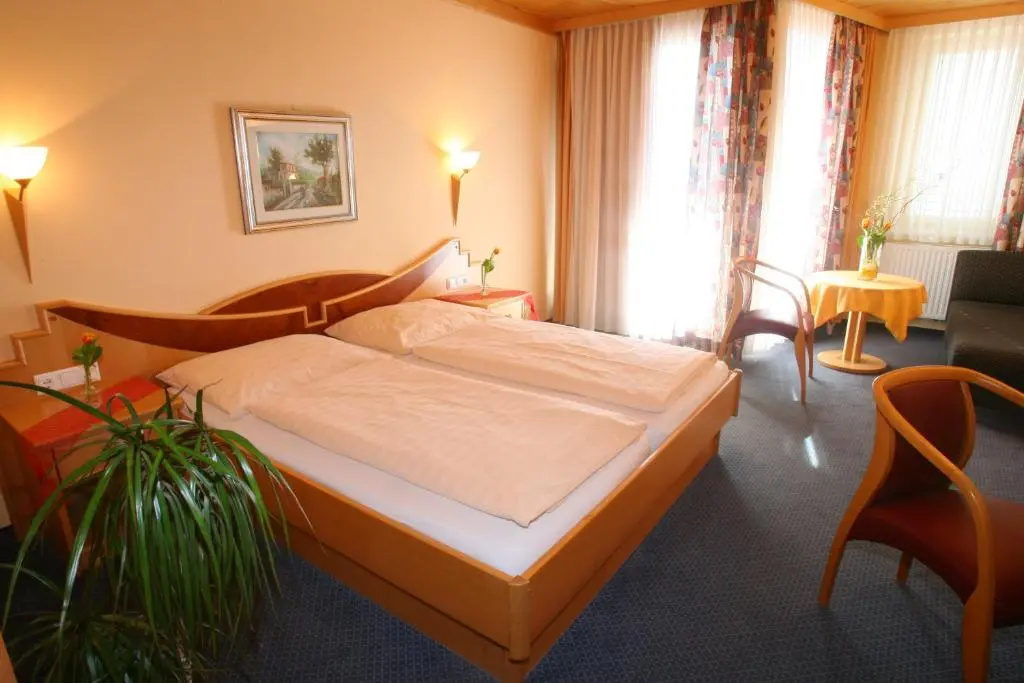Hotel & Kurpension Weiss - Chambres