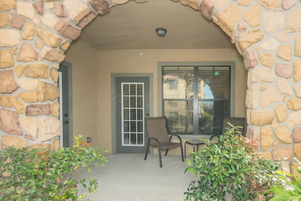 Bp711cp 2 Bedroom Condo in Bella Piazza