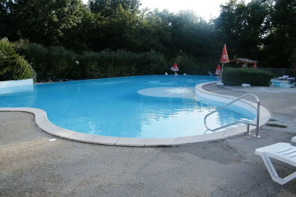 Voir la photo 4 — Camping Les Lacs de Courtes - Gîtes