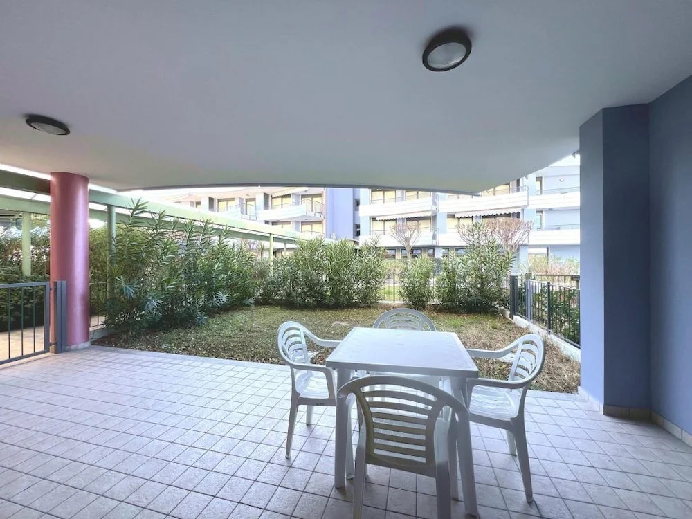 Functional Apartment With a Spacious Fenced Garden