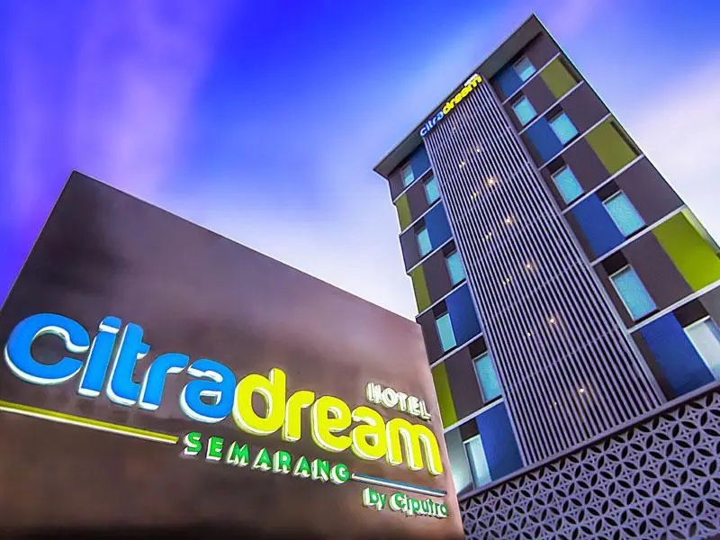 Hotel Citradream Semarang - Chambres