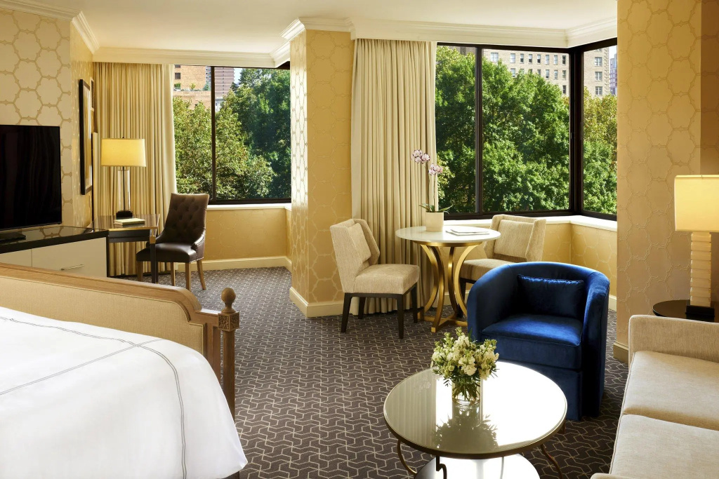 Superior Double room with park view (full double bed)