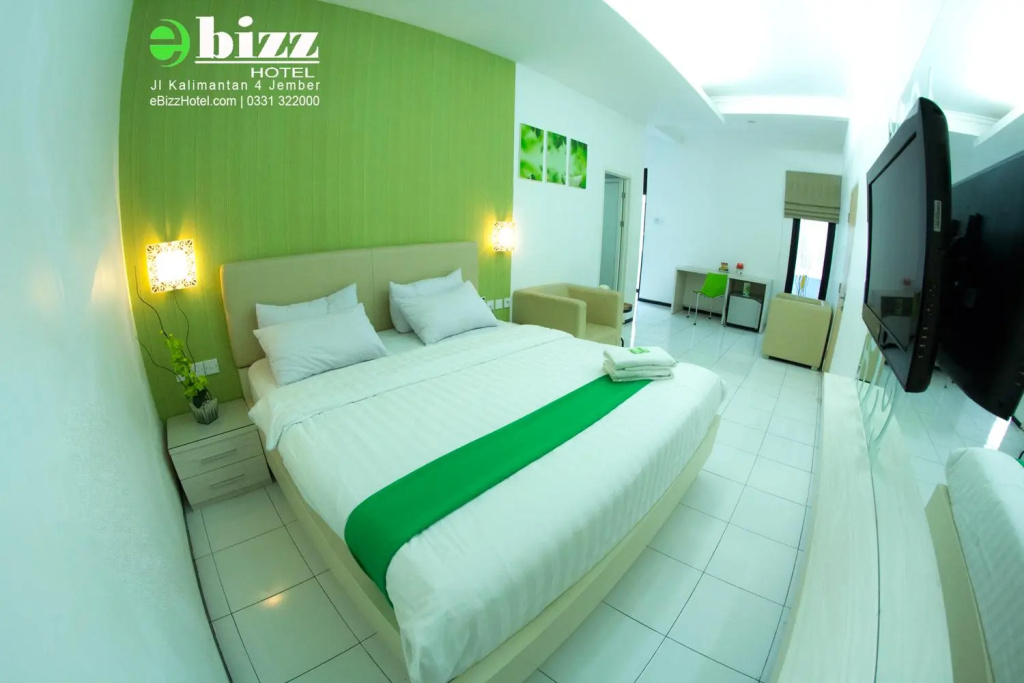 Double Suite (full double bed)