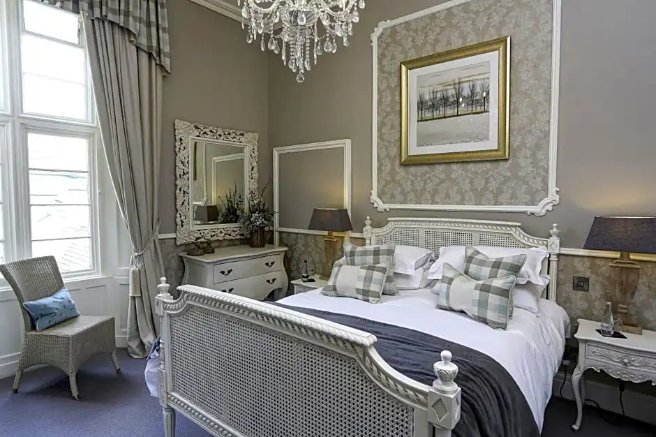 Falcon Manor Hotel - Chambres