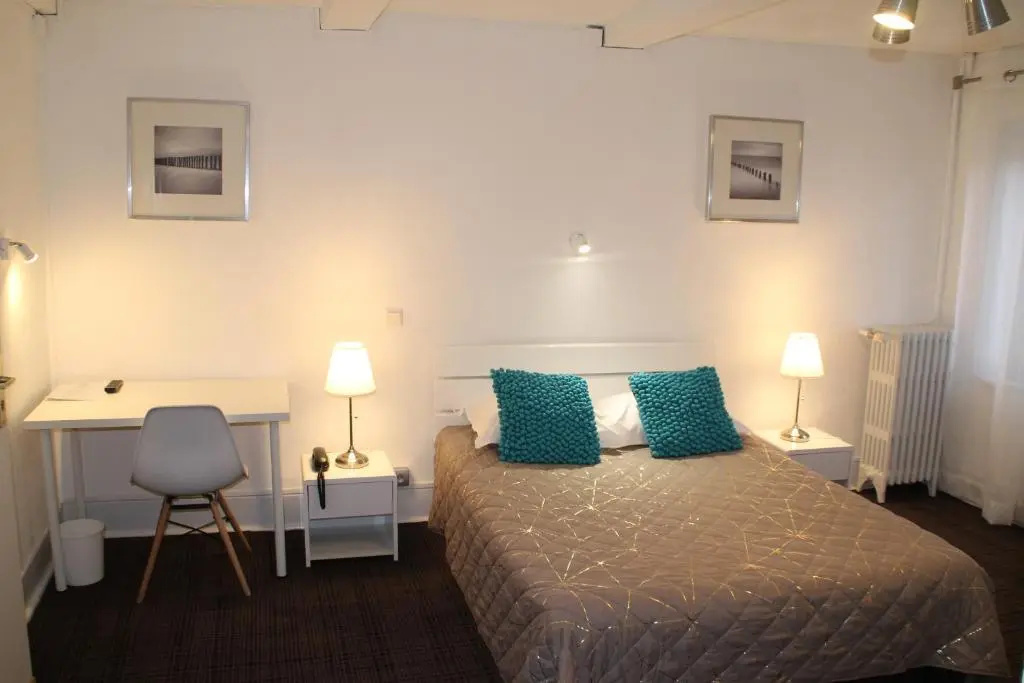Standard Double room (twin beds)