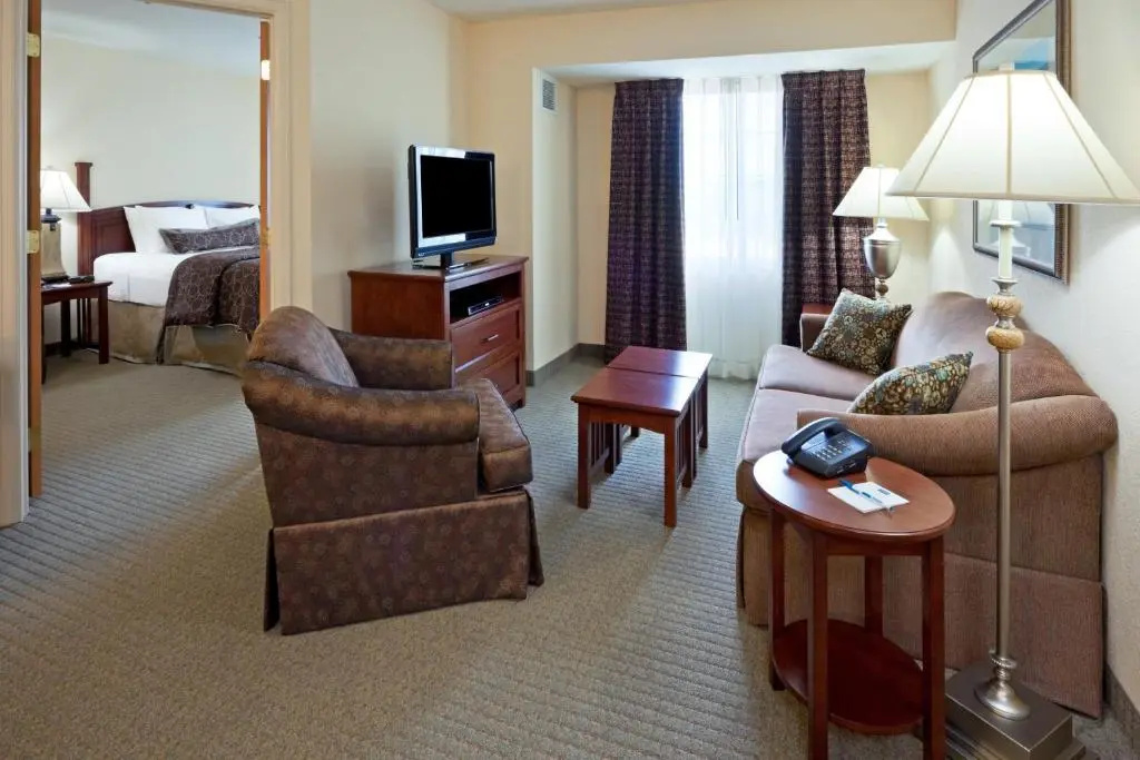 Staybridge Suites Philadelphia Valley Forge 422 by IHG - Chambres