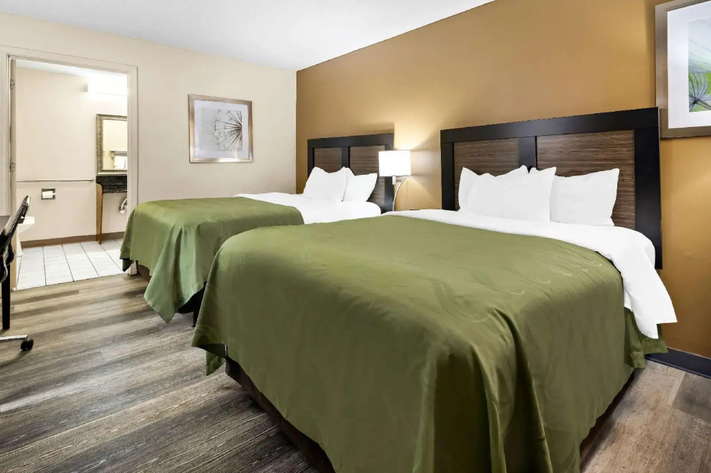 Quality Inn Decatur River City