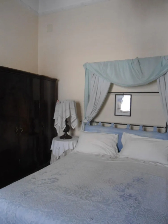 Standard Double room with balcony (full double bed)