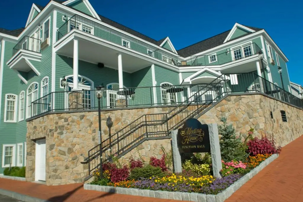 Deluxe Cottage