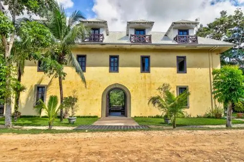 Toucan Suite @ Mahogany Hall