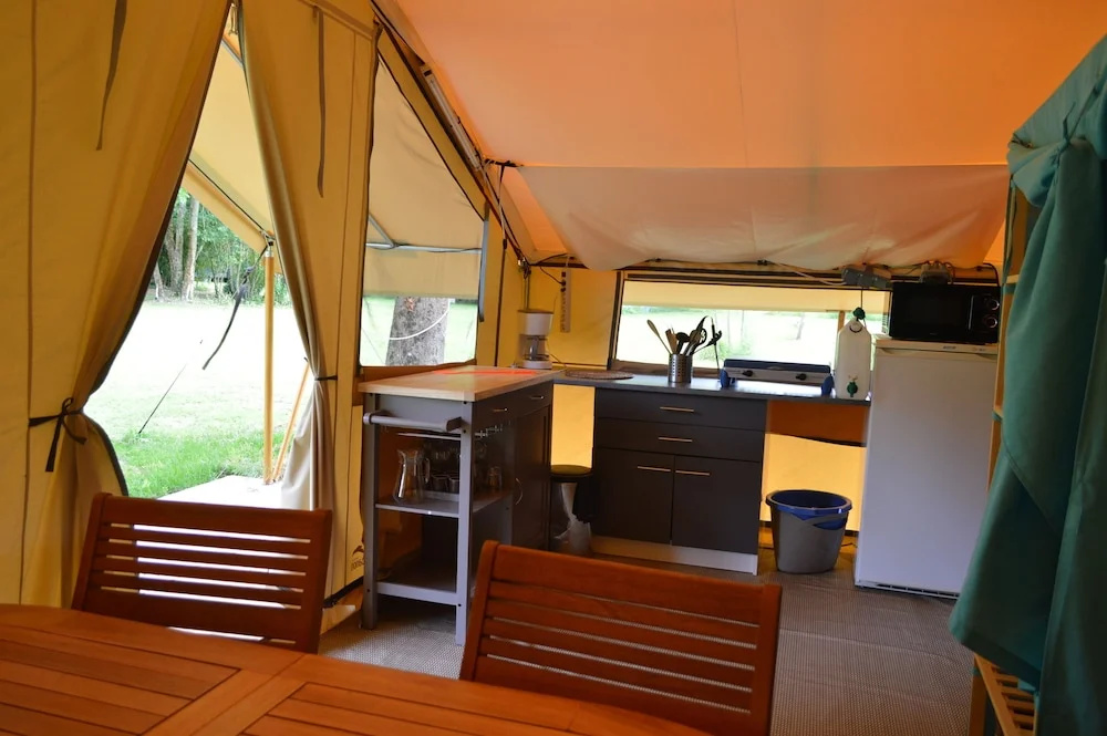 Voir la photo 3 — Camping Le Petit Lion - Tente Safari