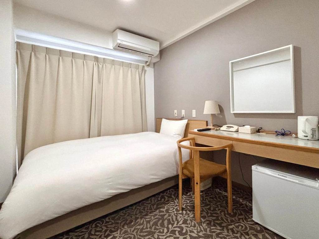 E Hotel WARABI — 2