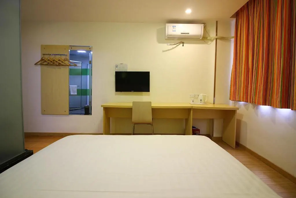 7Days Inn Zhuhai Doumen District Government Pedestrian Street