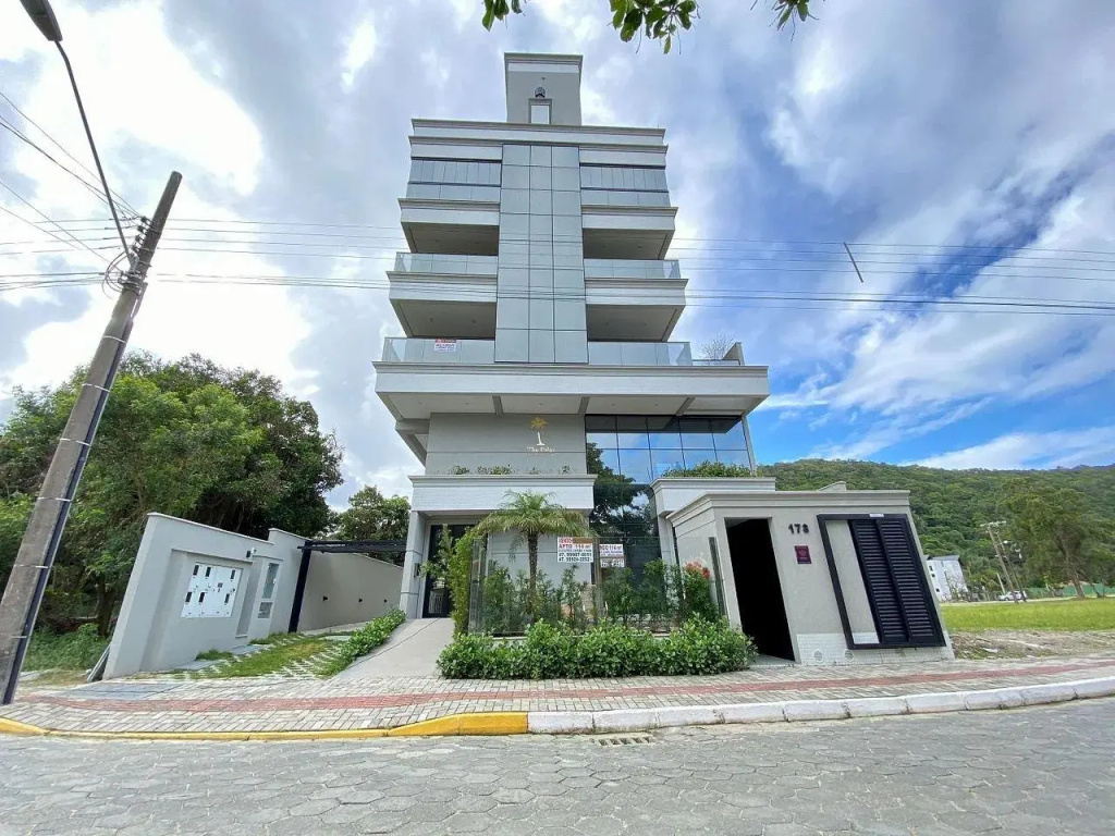 Aconchegante Apartamento Térreo Na Praia De Mariscal