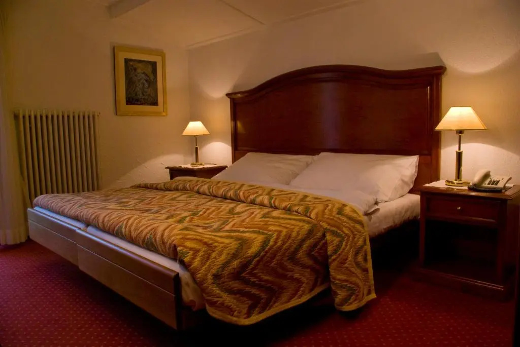 Economy room