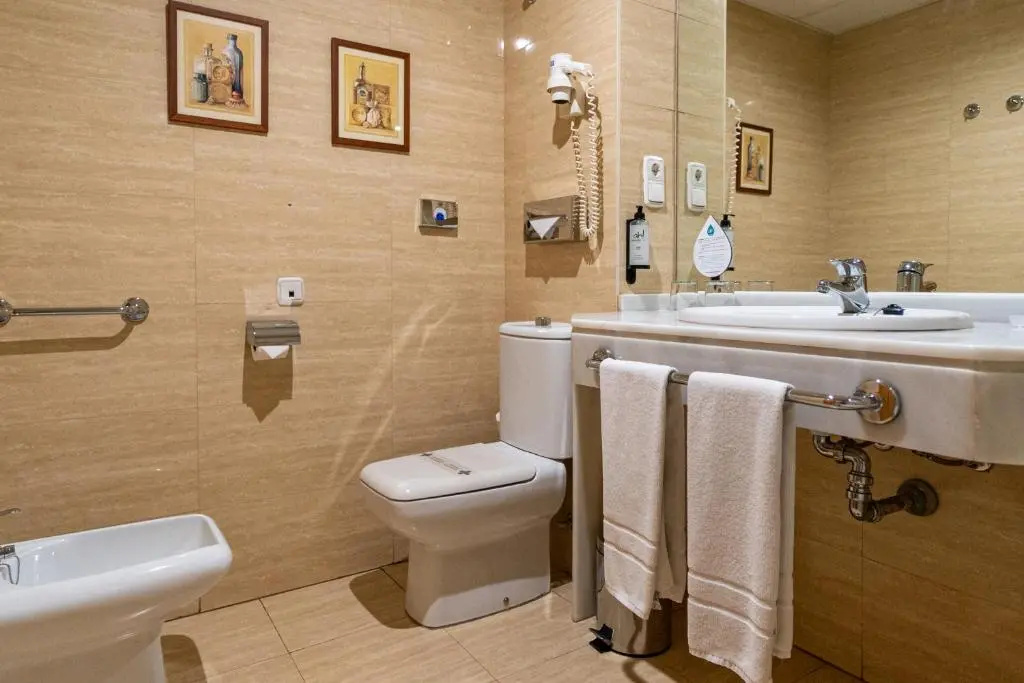 Sercotel Avenida Hotel Almería - Chambres