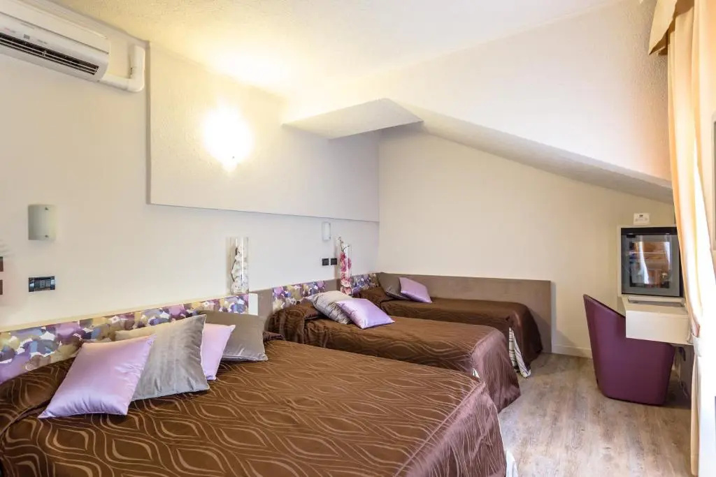 Standard Quadruple room