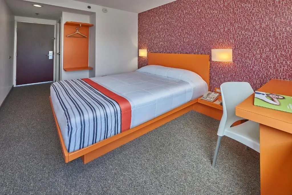 Standard Double room (full double bed)