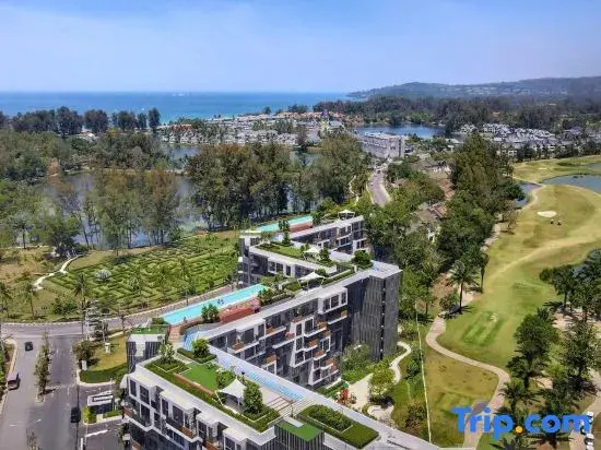 1BDR Laguna 10 min to the Sea Roof Pool