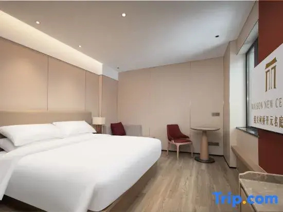 Standard Double room with city view (full double bed)