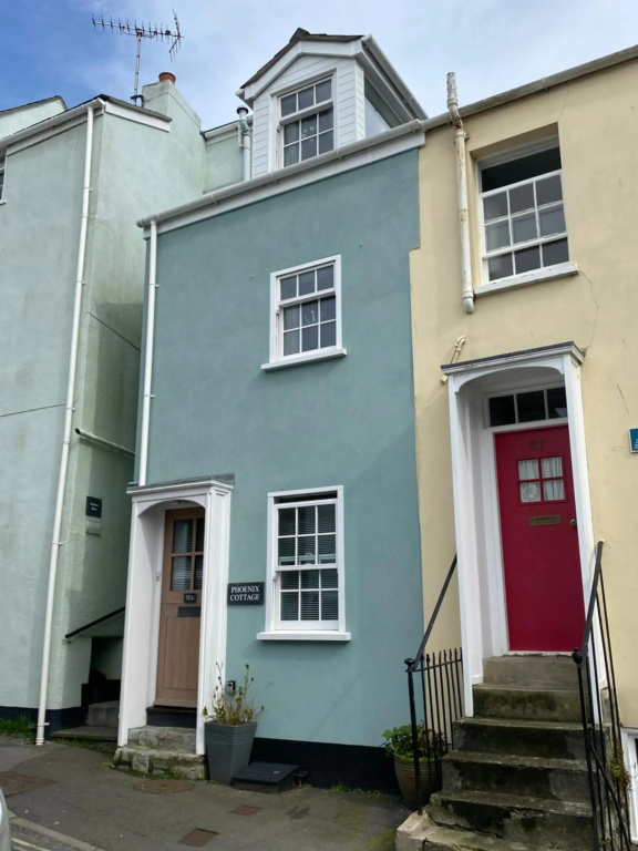 High End Cottage in amazing location, Sleeps 4