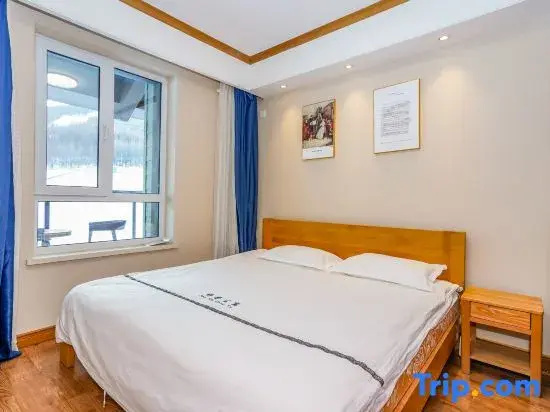 1 Bedroom Standard Double room with view (full double bed)