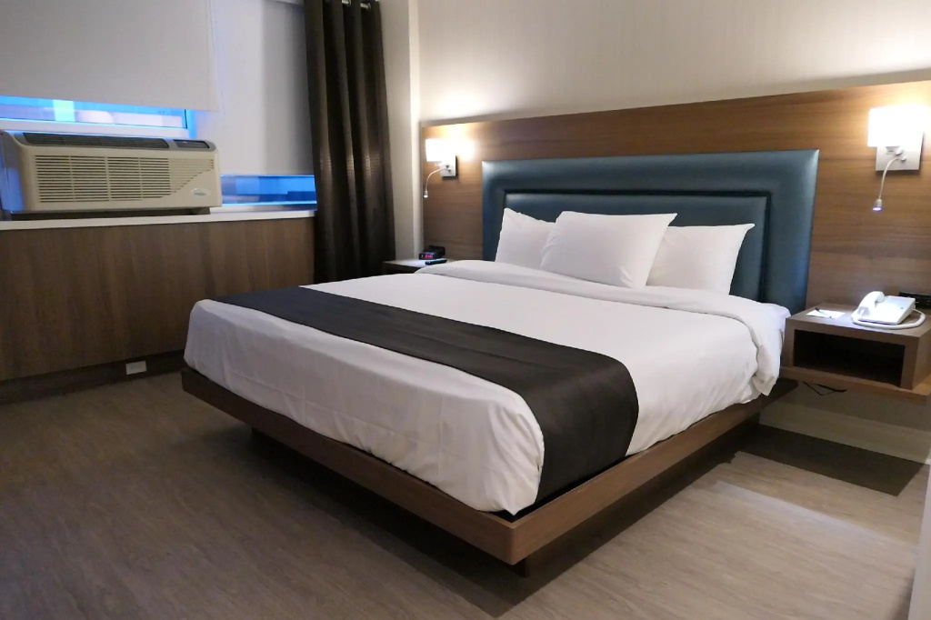 Luxury Suite