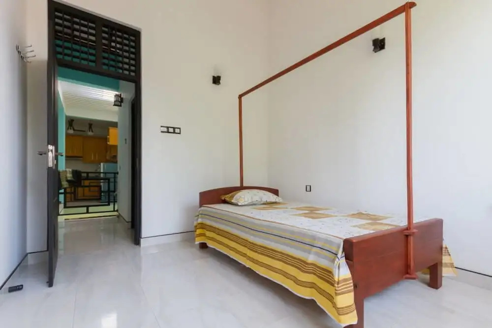 Economy room