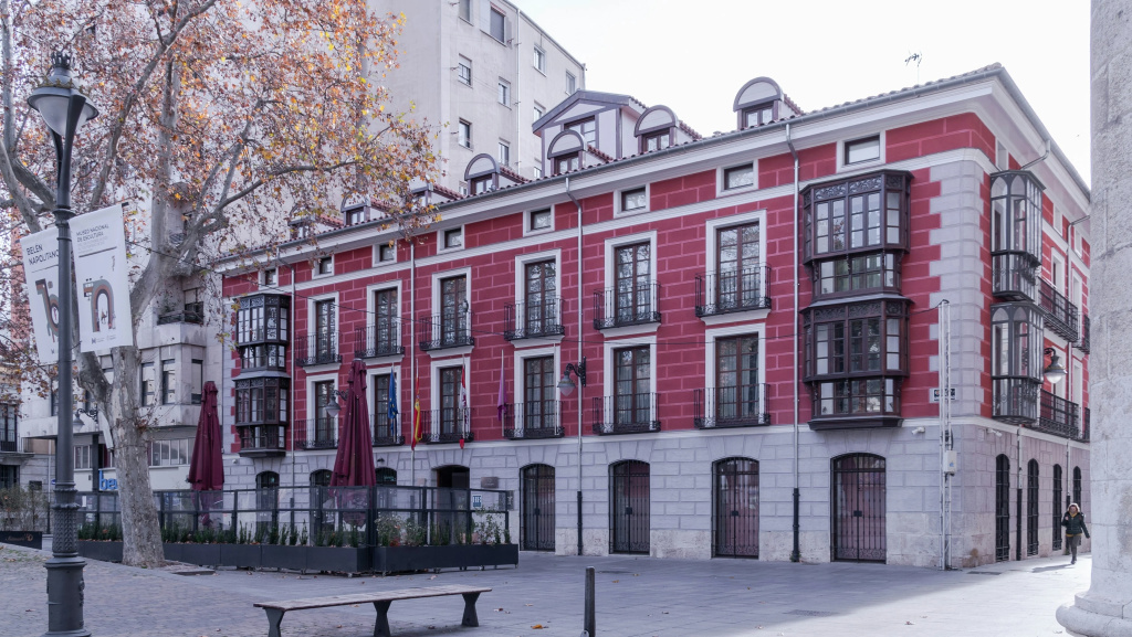 Dorma El Coloquio