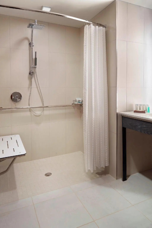 Standard Double Club room (full double bed)