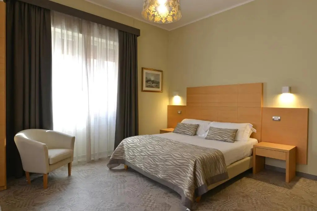Standard Double room (full double bed)