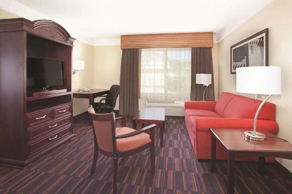La Quinta Inn & Suites by Wyndham Albuquerque Midtown - Chambres