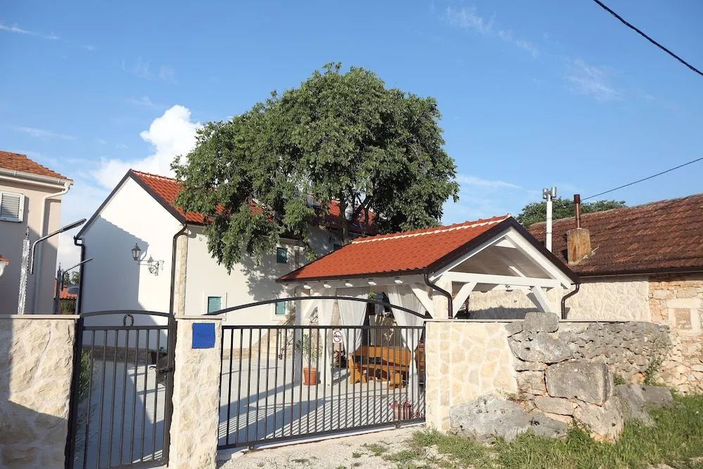 Kuce za odmor Brkic