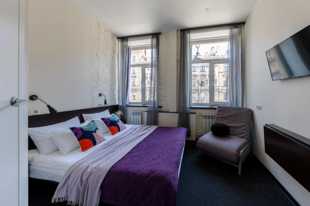 Standard Plus Triple room