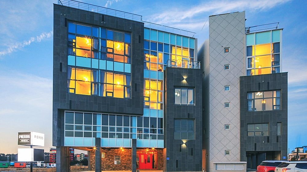 Gangneung Pier 86 Spa Pension