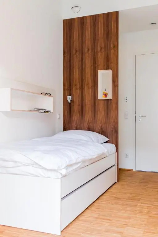 Single room with balcony