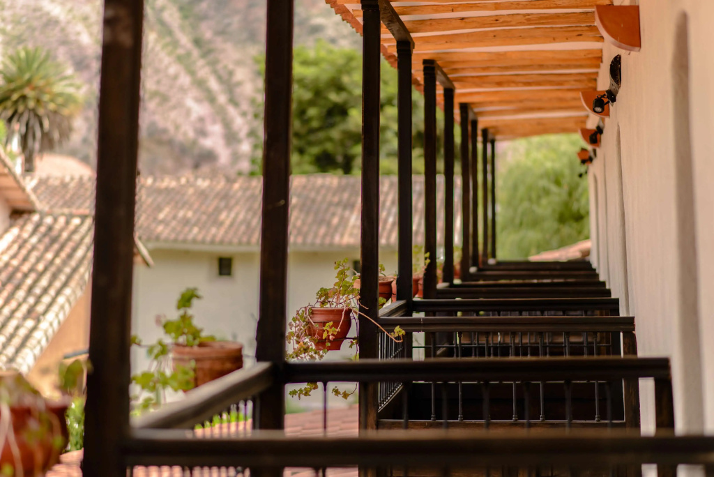 Balcony & Terrace