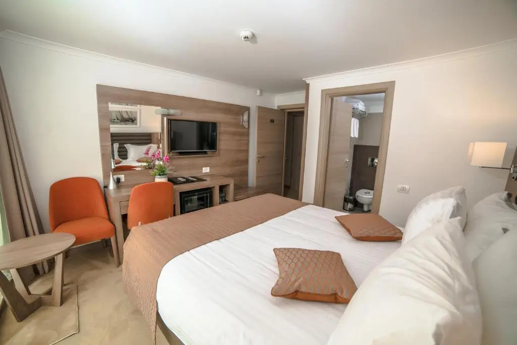 Hotel Saturn - Chambres